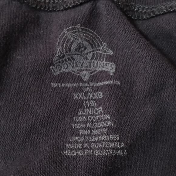 Loony Tunes "Spoiled Tweet" Black Tee Shirt NWOT - Picture 5 of 6